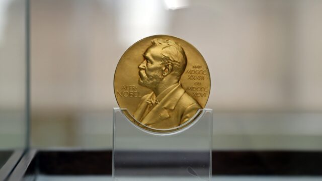 Podcast De Dag: hoe politiek is de Nobelprijs voor de Vrede?