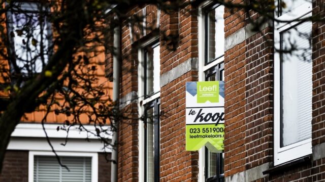 Woningcorporaties verhuren 1 woning aan 2 alleenstaanden om woningtekort tegen te gaan