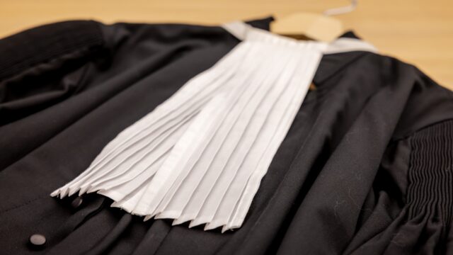 Stand.nl: 'Er moet hoe dan ook een advocaat voor Taghi worden gevonden'