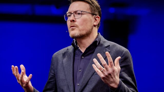Prins Constantijn uit grote zorgen over zwerm techmiljardairs om Trump: 'Zitten daar ook voor hun eigen doel'