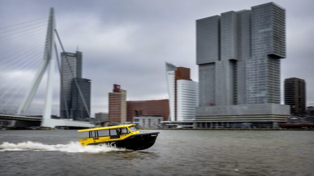 Deze architect ziet het al voor zich: we wonen straks in enorme complexen op het water