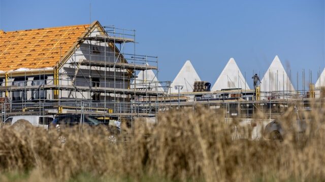 Architecten hebben goede ideeën voor de wooncrisis, toch hoor je ze amper
