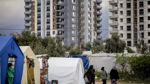 Geld ontwikkelingshulp gebruiken voor asielcrisis 'is onacceptabel'