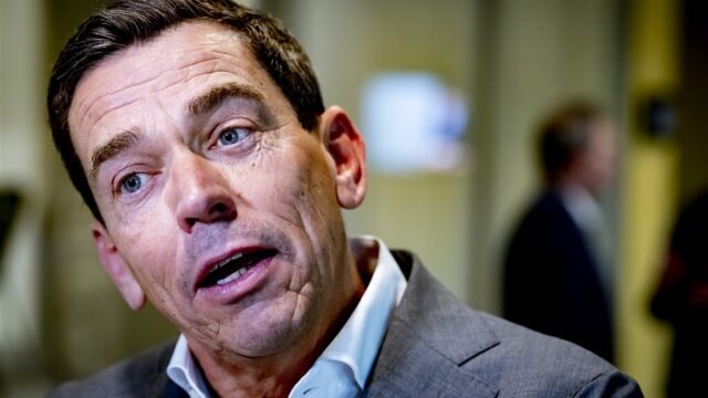 Podcast De Dag: hoe Ruud Sondag puinruimt op Schiphol