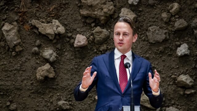 Henk Nijboer (PvdA) over Voorjaarsnota: 'Geschrokken om bezuinigingen op onderwijs'