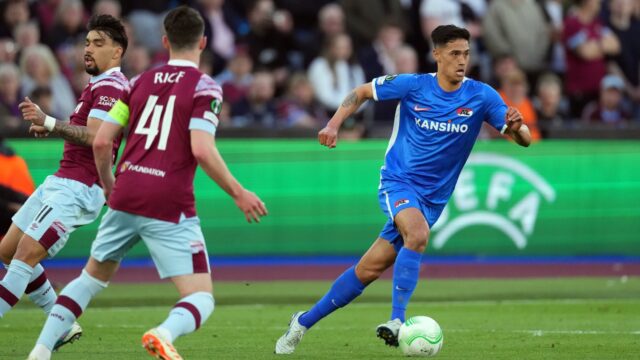 AZ geeft voorsprong uit handen in halve finale Conference League