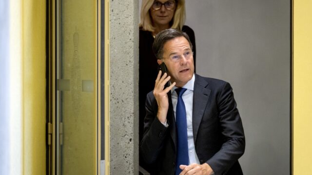 Oud-minister van Financiën Hans Hoogervorst: 'Kabinet stuurt nu de vangrail in'