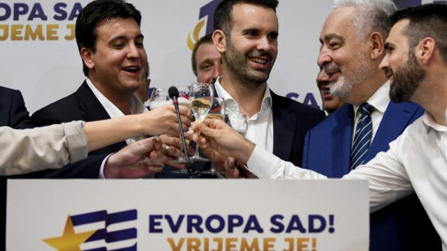 De nieuwe beweging in Montenegro 'Europa Nu' is de winnaar bij parlementsverkiezingen