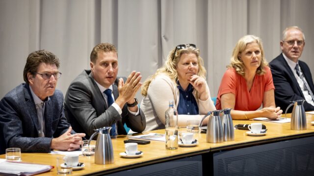 Oud-voorzitter CU Flevoland: 'PVV laten meedoen maakt die partij normaler'