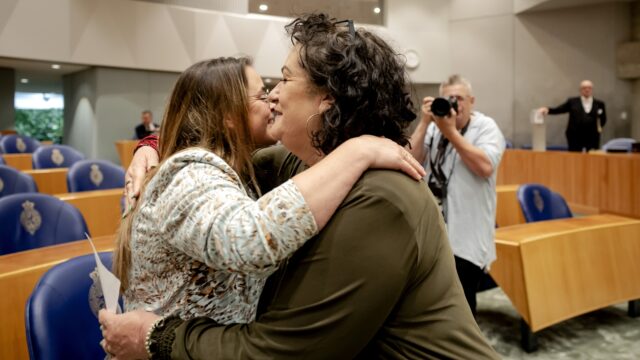 Hoe begroet je iemand in 2023? 'De hug is enorm in opkomst'