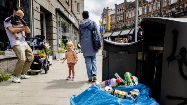 Overvolle prullenbakken worden geteld: 'Vooral in grote steden een probleem'