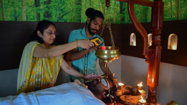 De eerste top over traditionele geneeswijzen in India