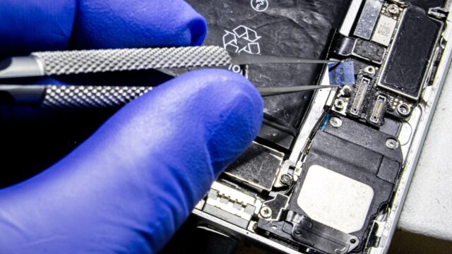 Met hulp van het NFI kon de politie meelezen met duizenden cryptotelefoons