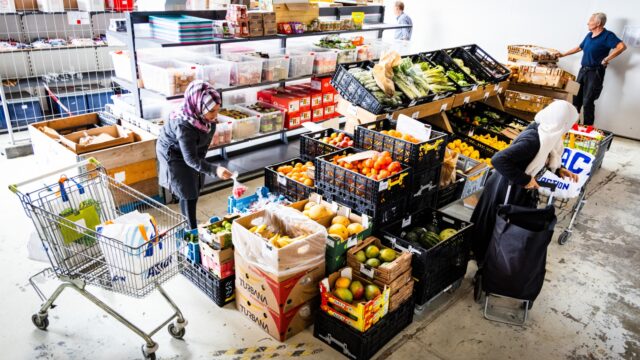 Meer mensen leven in armoede, stijging voor het eerst sinds vijf jaar