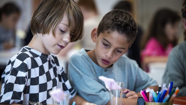 Waarom en hoe hoogbegaafdheid een last kan zijn in het onderwijs
