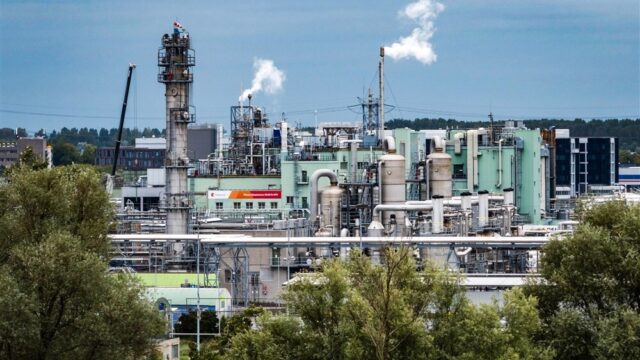 Stand.nl: 'Het is een gotspe dat Chemours niet meteen gesloten kan worden'