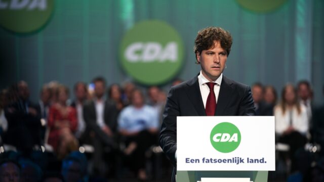 CDA-leider Bontenbal roept minister Yeşilgöz op: opschieten met voetbalmeldapp