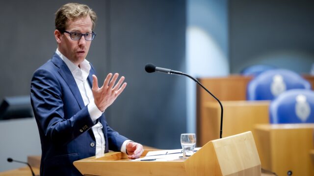Staatssecretaris Defensie: keuze voor nieuwe onderzeeërs valt half maart