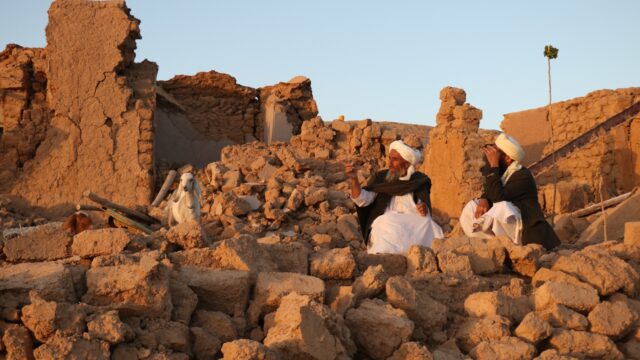 Meer dan 2000 doden door aardbevingen Afghanistan