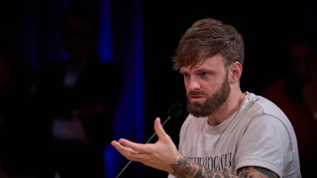 'Lever soms wat vrijheid in, want het levert heel veel op', zegt Tim Hofman