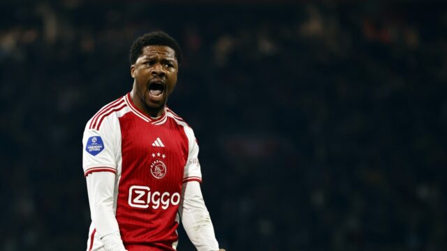 'Ajax is een miljoenenbedrijf, de begeleiding moet beter'