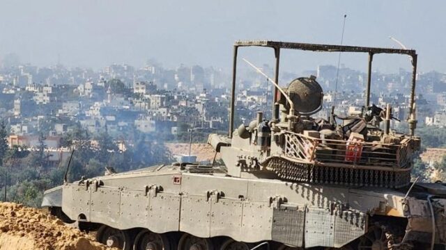 Israëlische leger na inval grootste ziekenhuis van Gaza: 'Zouden wapens hebben gevonden'