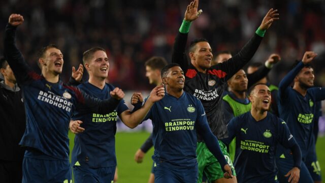 PSV door in Champions League na spectaculaire comeback en ruime nederlaag Lens