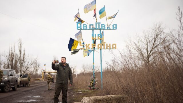 Oekraïense leger lijkt zich na jaren strijd terug te trekken uit Avdiivka