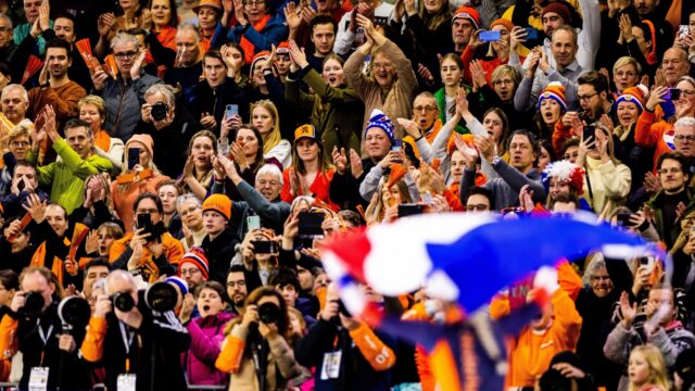 'De commentatoren waren niet meer te horen omdat Patrick Roest schaatste'