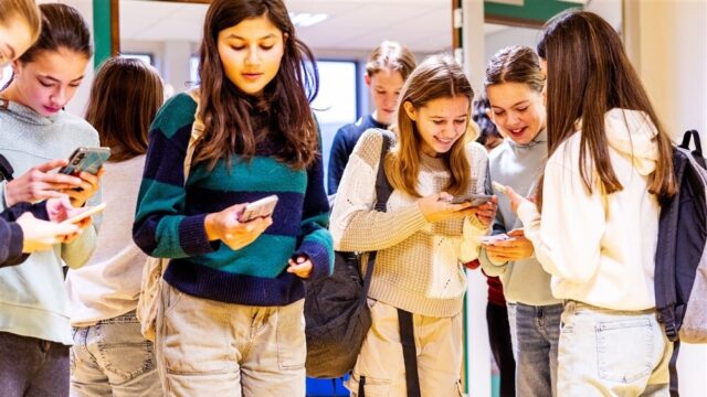 Stand.nl: 'Social media moet verboden worden voor kinderen onder de 16'