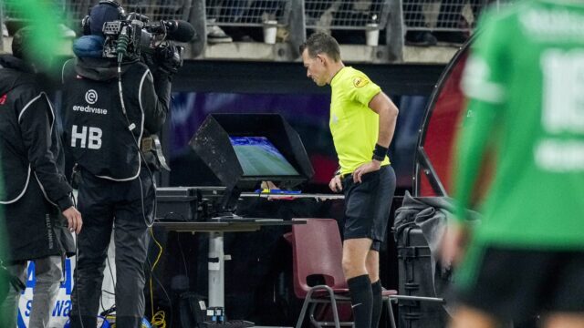 'Lijntjes trekken kunnen we allemaal wel, spelsituatie beoordelen is lastiger'