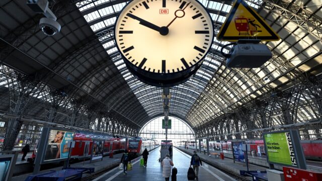Eindeloze vertraging: waarom besteedt Duitsland zo weinig aan de Deutsche Bahn?