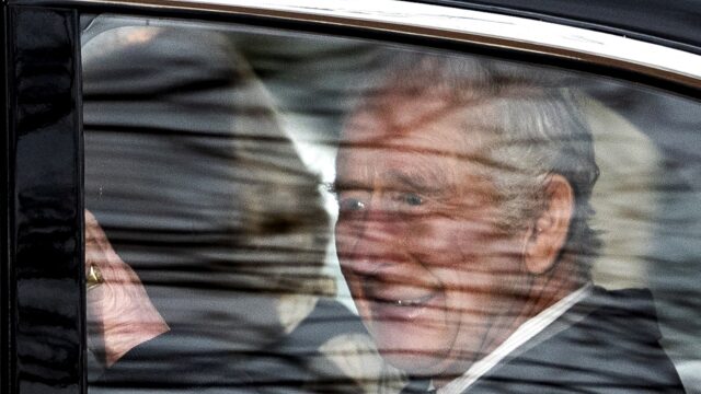 Hoe opmerkelijk is het dat Charles open is over zijn ziekte?