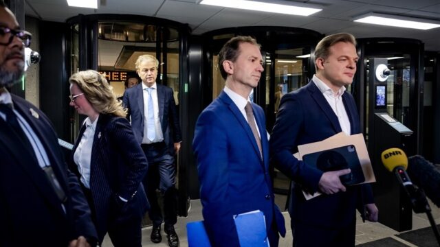 Stand.nl: 'Een rechts minderheidskabinet wekt weinig vertrouwen'