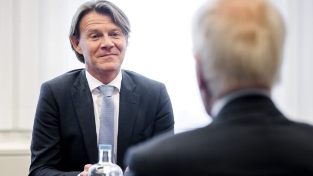 Wie wil zitting nemen in een extraparlementair kabinet?