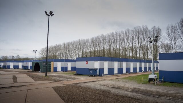 'Kinderen horen niet in de noodopvang'