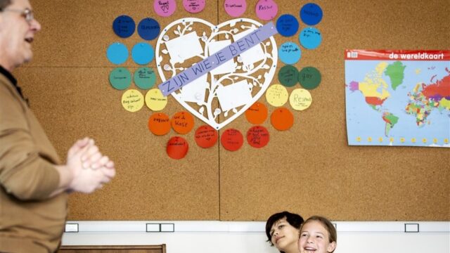 Stand.nl: 'Kinderen zijn de dupe van het gedoe over de week van de Lentekriebels'