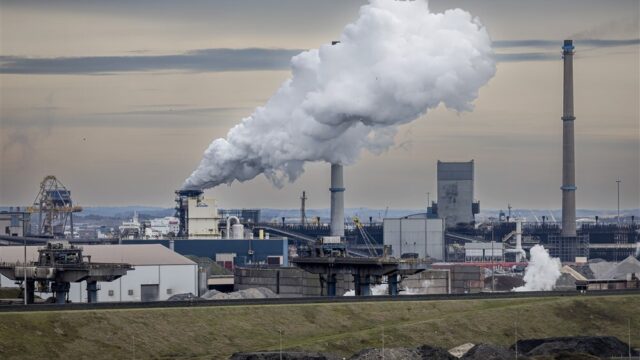 Stand.nl: 'de overheid moet TATA Steel redden'