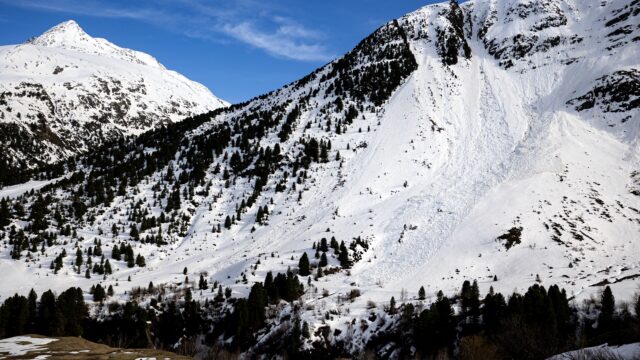 Wat moet je doen als je in een lawine terechtkomt en hoe voorkom je het?