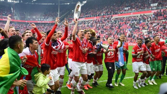 Stand.nl: 'Wat betekent PSV voor jou?'