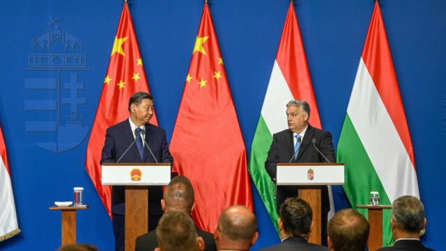 Xi rondt bezoek aan Europa af in Hongarije, geen nieuwe investeringen in elektrische auto's