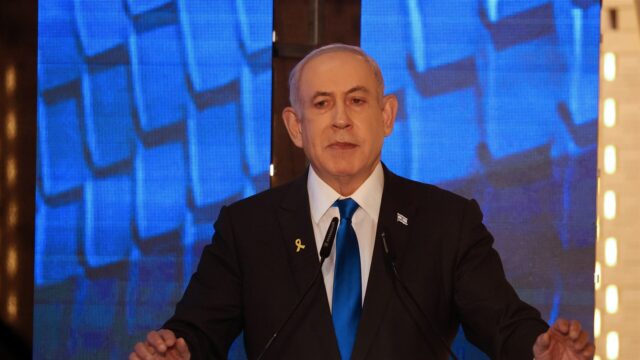 Komt Netanyahu nog onder zijn 'eigen' vredesplan uit?