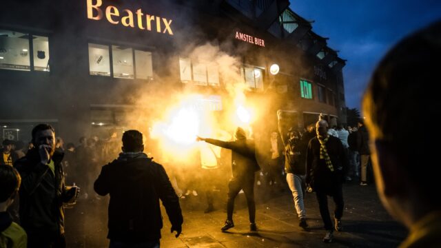 Het leven van een voetbalhooligan: 'Het is op een respectvolle manier met elkaar vechten'