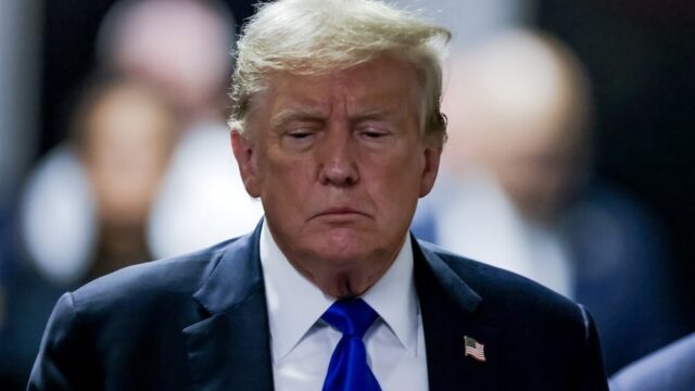 Stand.nl: 'Het is bizar dat Trump na deze veroordeling nog president kan worden'