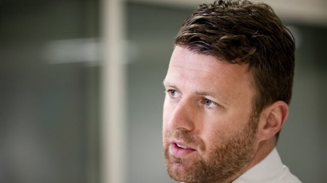Royce de Vries vindt dat Khalid Kasem te hard gestraft is