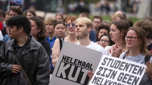 'De groeten met je boete': Studentenorganisaties starten petitie tegen langstudeerboete