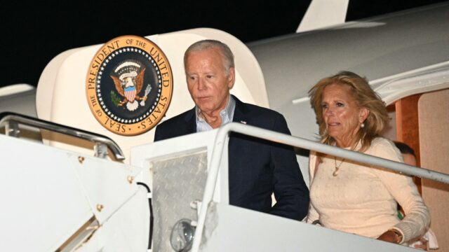 Podcast De Dag: waarom blijft Biden?