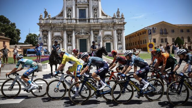 De Toursupporter: de Nederlandse die haar geluk zocht en vond in Italië
