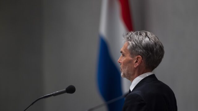 Podcast De Dag: Schoof versus de rest