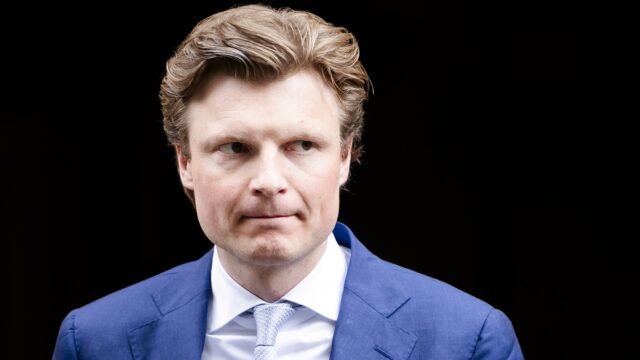 Defensieminister Brekelmans over raketaanval Kiev: 'Laffe, Russische terreur'